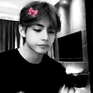 Sticker from 𝖳𝖺𝖾𝗁𝗒𝗎𝗇𝗀. @StikersJm