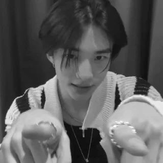 🥰 emoji HYUNJIN BY - @hyungHYU by @offstikbot Telegram sticker 21 of 48