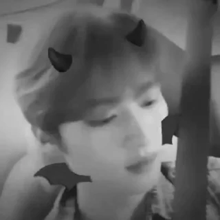 😘 emoji MINHO BY @hyungHYU by @offstikbot Telegram sticker 16 of 27