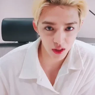 🤩 emoji Seungcheol @HBXHUS @TgEmodziBot Telegram sticker 16 of 25