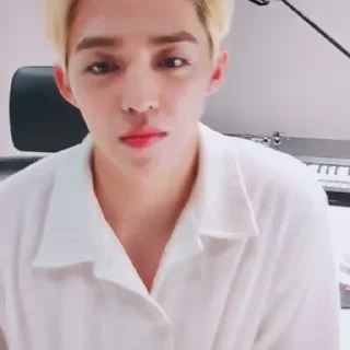 🤩 emoji Seungcheol @HBXHUS @TgEmodziBot Telegram sticker 17 of 25