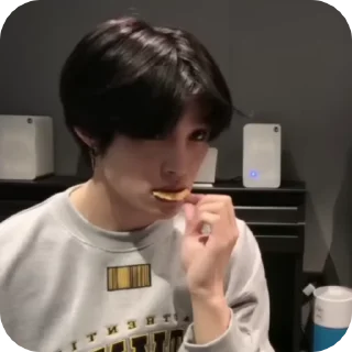 Sticker from YANGYANG @hyqwk