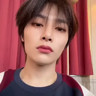 🍂 emoji @AnzoJeongin Чонинка2 Telegram sticker 10 of 58