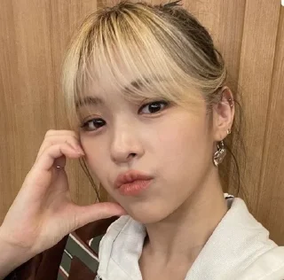 ❤️ emoji >>ryujin``𝐡𝐞𝐥𝐩 𝐟𝐫 𝐜𝐨𝐝𝐞`` Telegram sticker 16 of 22