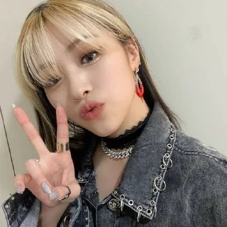 ✌️ emoji >>ryujin``𝐡𝐞𝐥𝐩 𝐟𝐫 𝐜𝐨𝐝𝐞`` Telegram sticker 18 of 22