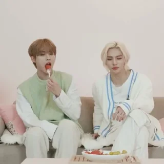 🍡 emoji minho&jinnie |@skzstickersss Telegram sticker 10 of 11