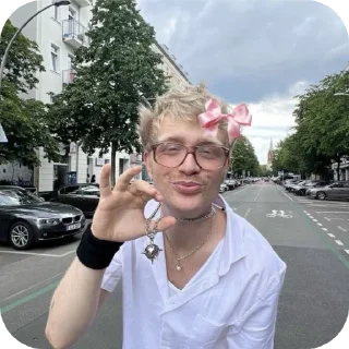 🚗 emoji 🧅|Лукошко|🇳🇱 Telegram sticker 10 of 35