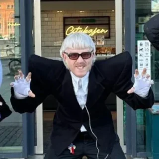 🇳🇱 emoji Ест клей 🧅🇳🇱 Telegram sticker 12 of 78
