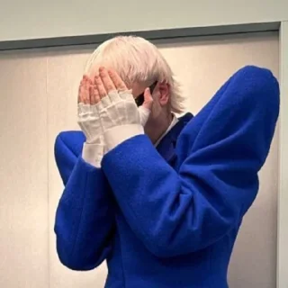 🇳🇱 emoji Ест клей 🧅🇳🇱 Telegram sticker 17 of 78