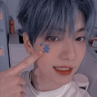 Sticker from 𝙏𝙓𝙏. @virtstik