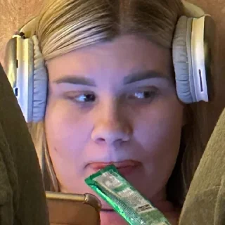 😋 emoji мадонны🎰 Telegram sticker 17 of 50