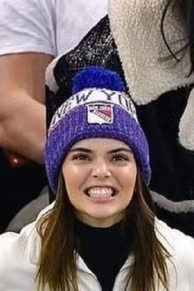 😬 emoji Kendall&Hailey Telegram sticker 24 of 91