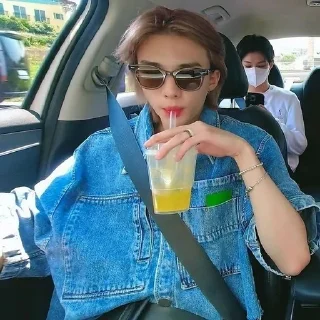 😎 emoji Джинни от Нут Telegram sticker 16 of 30