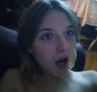 😱 emoji с любимой 💓 Telegram sticker 8 of 43