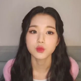 🎀 emoji wonyoung Telegram sticker 13 of 45