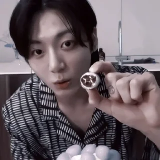 Sticker from ⬫ ׂ ٬٬ . ࣪ JUNGKOOK @florft