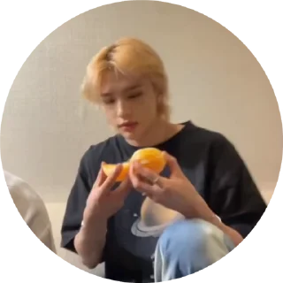 Sticker from 𝐡𝐲𝐮𝐧𝐣𝐢𝐧🍊🇺🇦