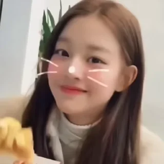 🍧 emoji wonyoung & @sunn1w Telegram sticker 14 of 25