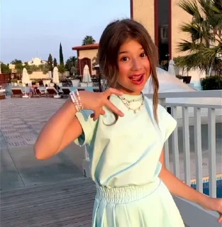 😘 emoji Милана Хаметова Telegram sticker 3 of 3