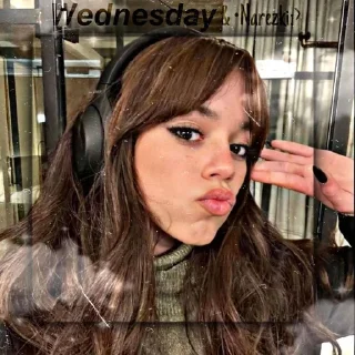 😗 emoji Jenna Ortega 🎧 Telegram sticker 6 of 14