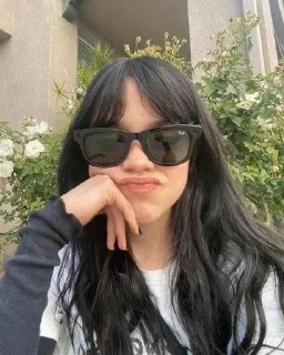 🙃 emoji Jenna Ortega 🎧 Telegram sticker 12 of 14