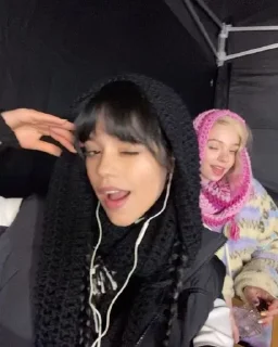😉 emoji Jenna Ortega 🎧 Telegram sticker 5 of 14