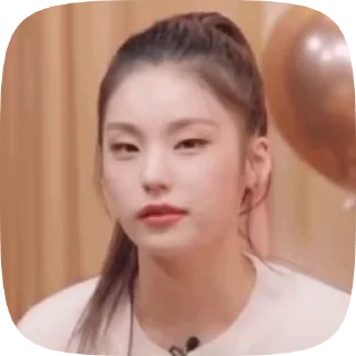 🥰 emoji Yeji Telegram sticker 19 of 34