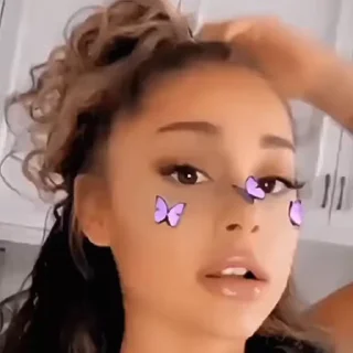 💕 emoji [ARIANA GRANDE] Ариана Гранде //By @Forstickersz ➡️ @StickifyRob Telegram sticker 5 of 36