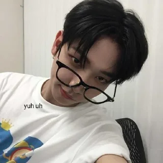 ⭐️ emoji 𝓯𝓻𝓮𝓪𝓴𝔂 ... jaehyun @Stikerhi_bot Telegram sticker 19 of 26
