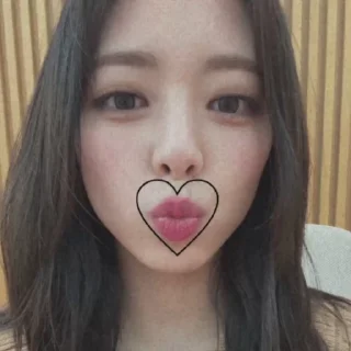 😇 emoji 𝑌𝑈𝑁𝐴 @helpbyjennie Telegram sticker 19 of 29