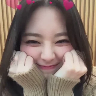 😇 emoji 𝑌𝑈𝑁𝐴 @helpbyjennie Telegram sticker 14 of 29