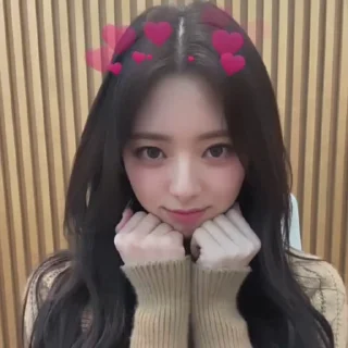 😇 emoji 𝑌𝑈𝑁𝐴 @helpbyjennie Telegram sticker 10 of 29