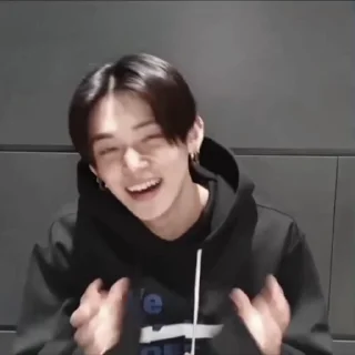 🐢 emoji @kpop_things_bot ёнджун 💕💕 ➡️ @Ctikerubot Telegram sticker 10 of 27