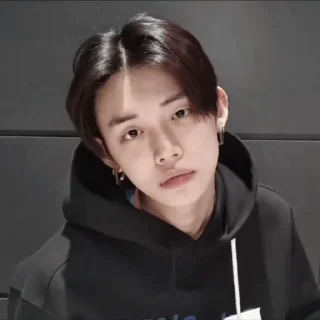 🐢 emoji @kpop_things_bot ёнджун 💕💕 ➡️ @Ctikerubot Telegram sticker 8 of 27