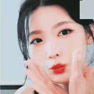 🤫 emoji @kpop_things_bot миён ❣️ ➡️ @Ctikerubot Telegram sticker 9 of 19