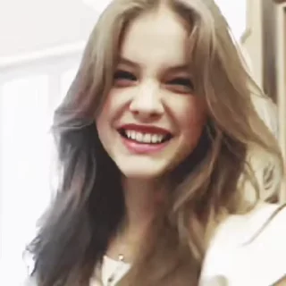 🔥 emoji [BARBARA PALVIN] Барбара Палвин //By @Forstickersz ➡️ @StickifyR Telegram sticker 4 of 41