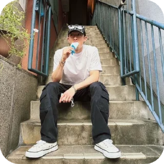 🌟 emoji Бан Чан мой муж Telegram sticker 8 of 30