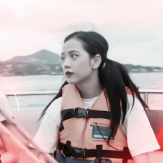 Sticker from 𖥻 jisoo : 🍒 : @lumicore_present