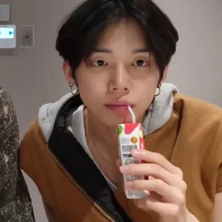 ❕ emoji `      @h7pm0a yeonjun Telegram sticker 7 of 50