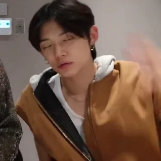 ❕ emoji `      @h7pm0a yeonjun Telegram sticker 8 of 50
