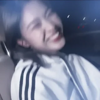 ❄️ emoji itzy - ryujin :: by @mintiiiiiitea Telegram sticker 5 of 30