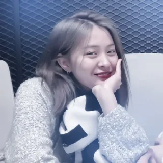 ❄️ emoji itzy - ryujin :: by @mintiiiiiitea Telegram sticker 19 of 30