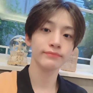 🥨 emoji (( 🪐 ) `` jungmo by @midoriaas Telegram sticker 6 of 30