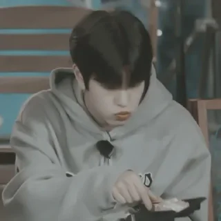 Sticker from :; 𝗌𝖾𝗎𝗇𝗀𝗆𝗂𝗇 @xiroe