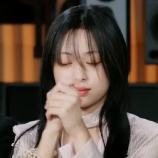 Sticker from @ForJungAhyeon