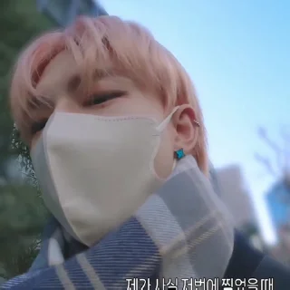 Sticker from HYUNJIN @stikhoss