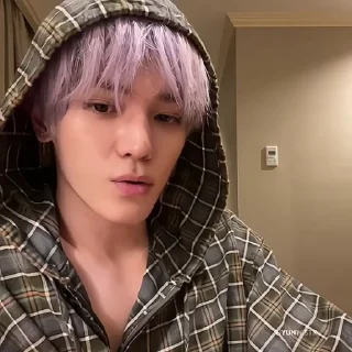 👨‍🍼 emoji Taeyong ⤷ @nctmisfitstk Telegram sticker 19 of 50