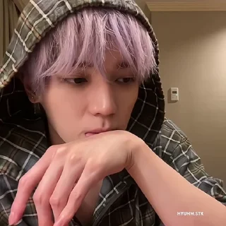 👨‍🍼 emoji Taeyong ⤷ @nctmisfitstk Telegram sticker 22 of 50