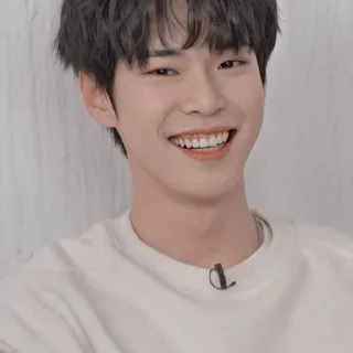 😄 emoji kim doyoung Telegram sticker 14 of 119