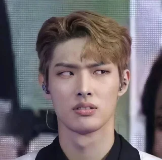 🤨 emoji Mingi Telegram sticker 9 of 62
